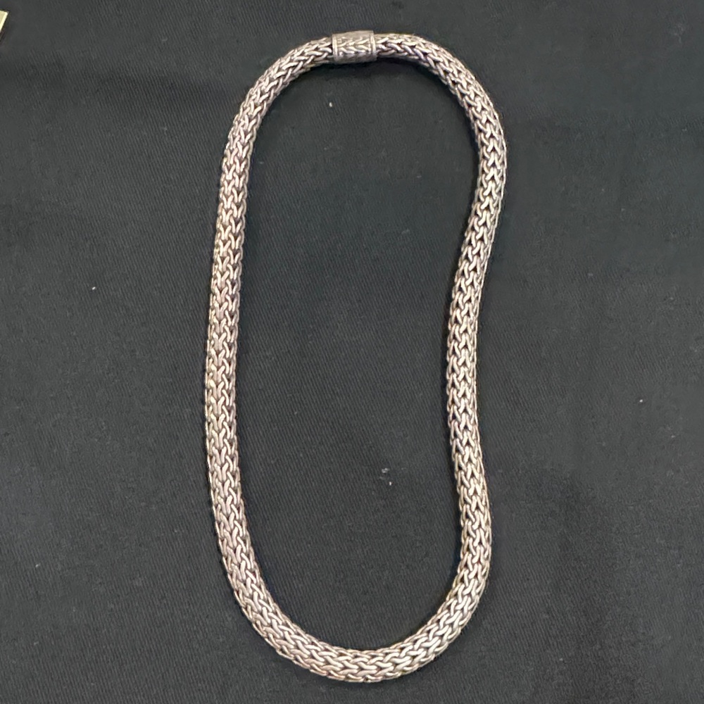Brand new John Hardy chain